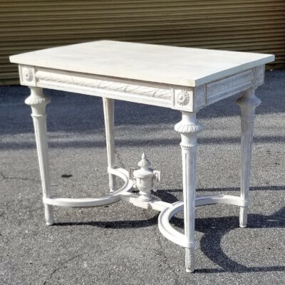 Table Gustavian style