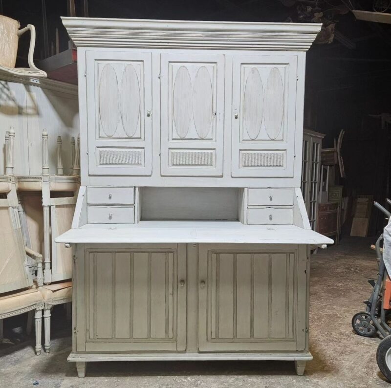 Secretary cabinet Swedish Gustavian